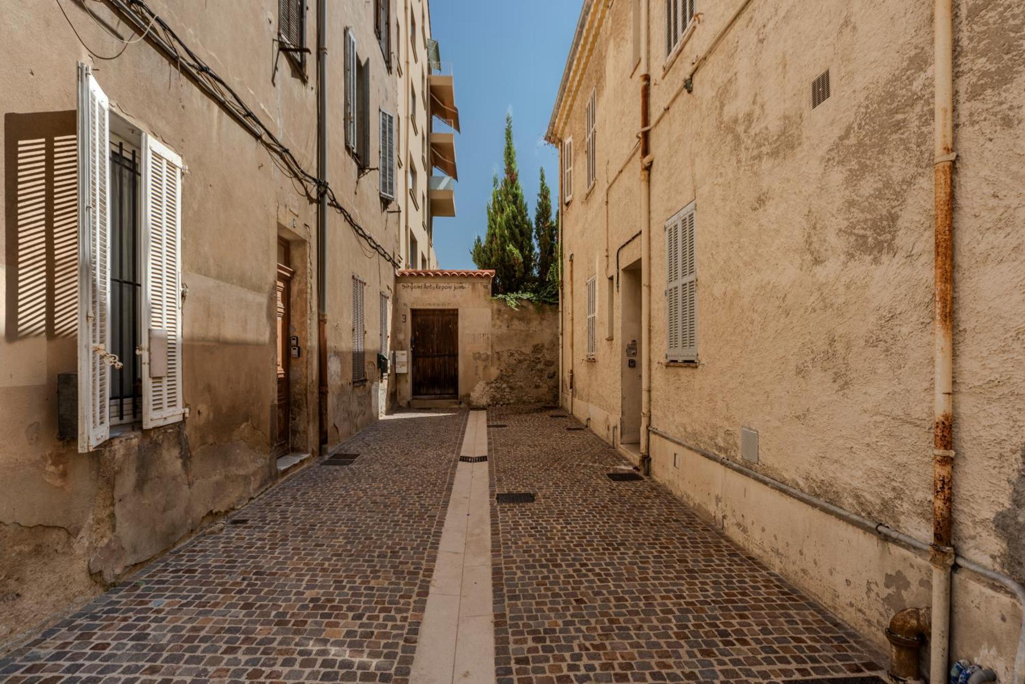 Apartment Frgk - 3 Bedrooms Historic Center