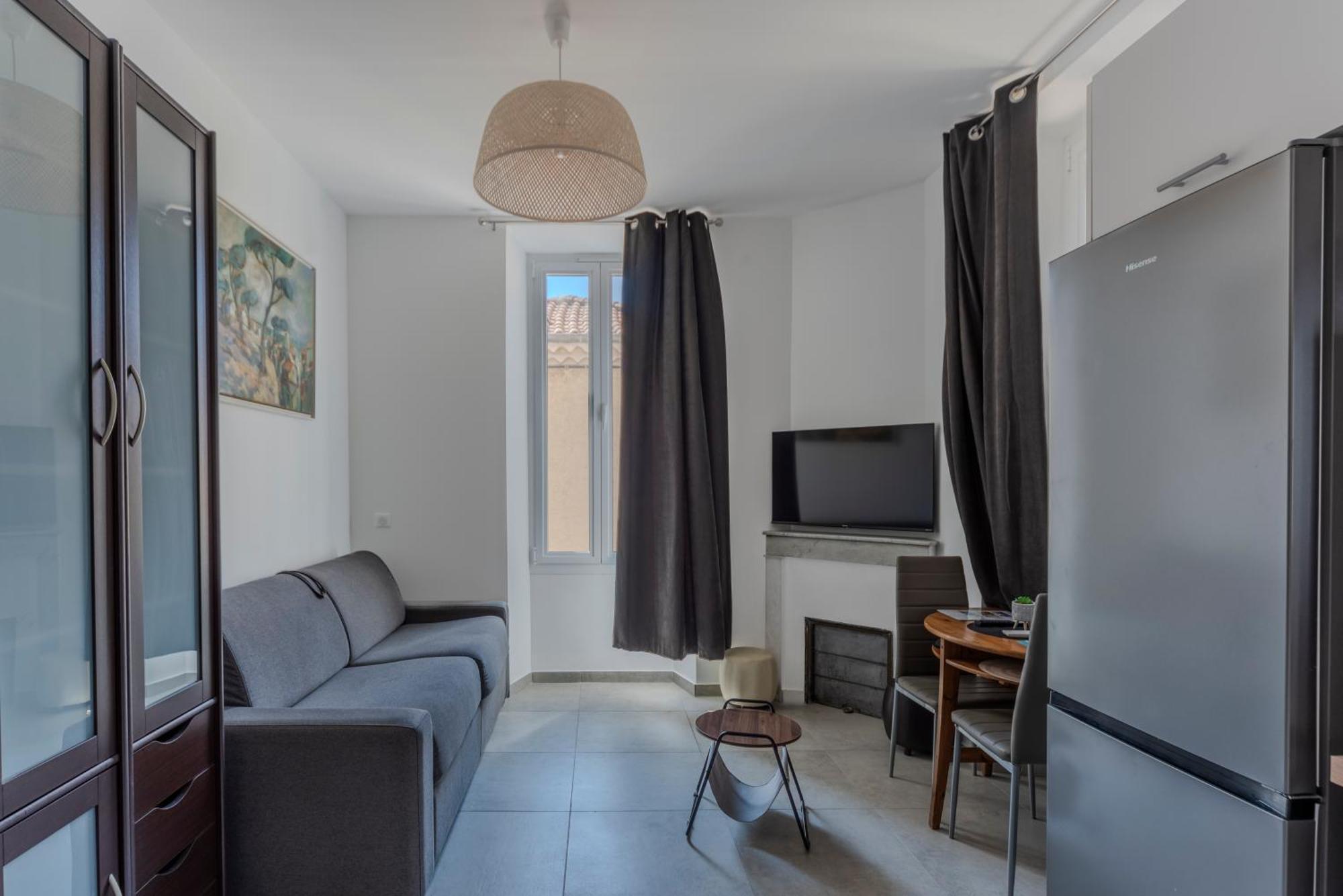 Frgk - 3 Bedrooms Historic Center Appartement *